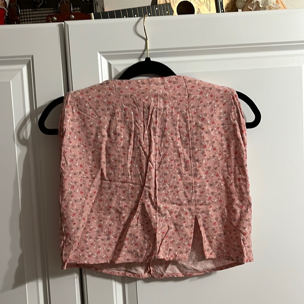 Aeropostale floral skirt (Size: XSmall)